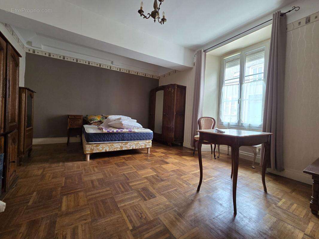 Maison 157 m² à Sainville  - photo 9