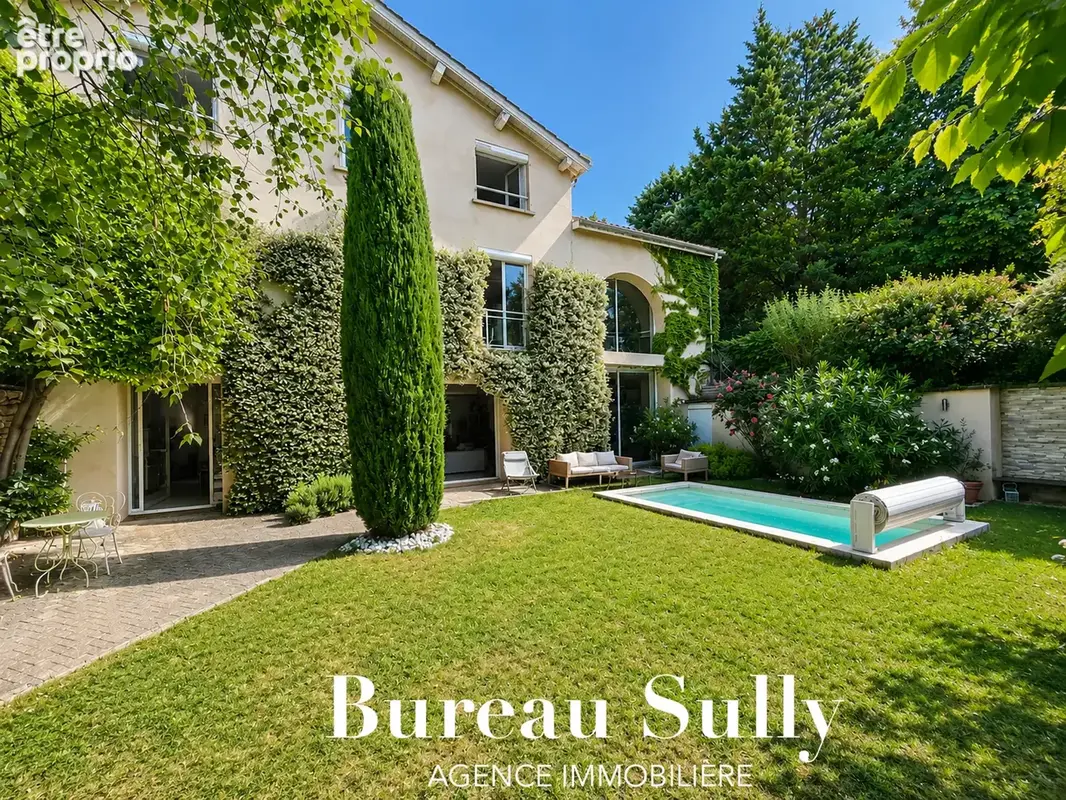 Exclusif : SAINT-DIDIER-AU-MONT D'OR - Centre : Superbe Maison Familiale de Charme (210m2 environ) baignée de - photo 2