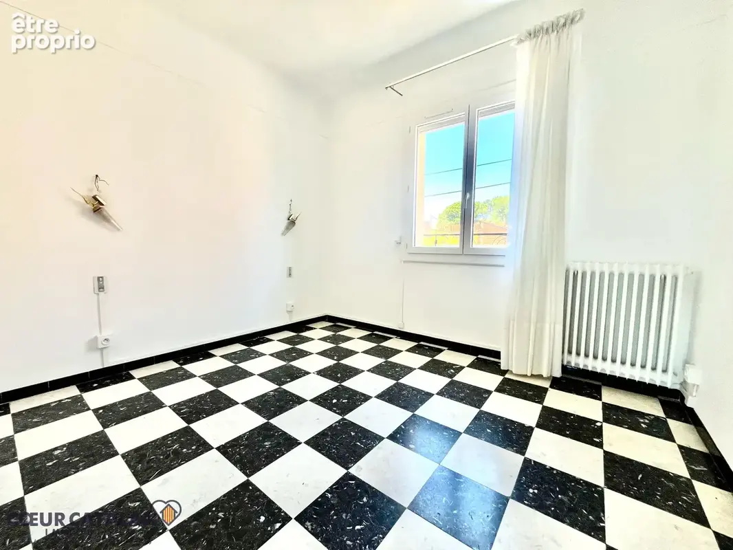 A vendre - thuir centre-ville - maison t5 jardin sans vis a vis ! - photo 7