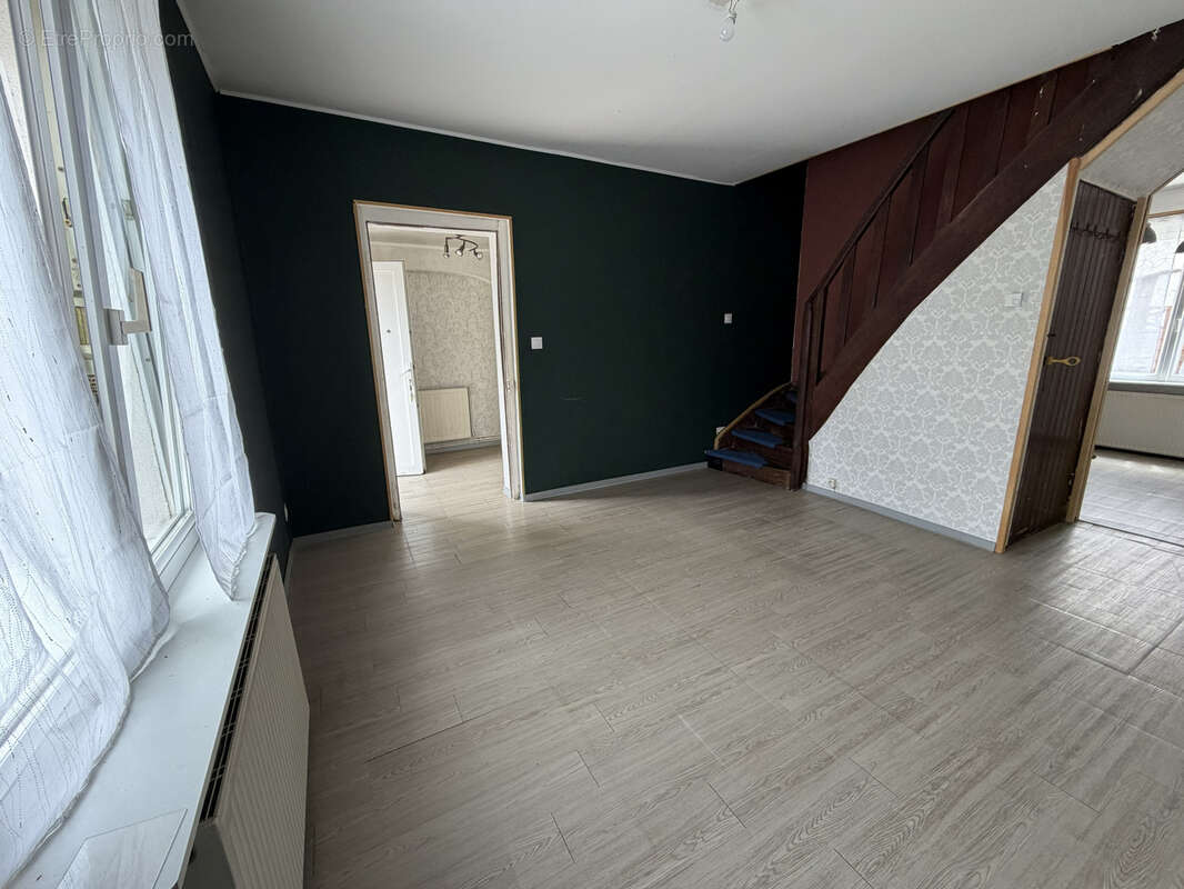 Maison mitoyenne d'un coté à Falck - photo 3