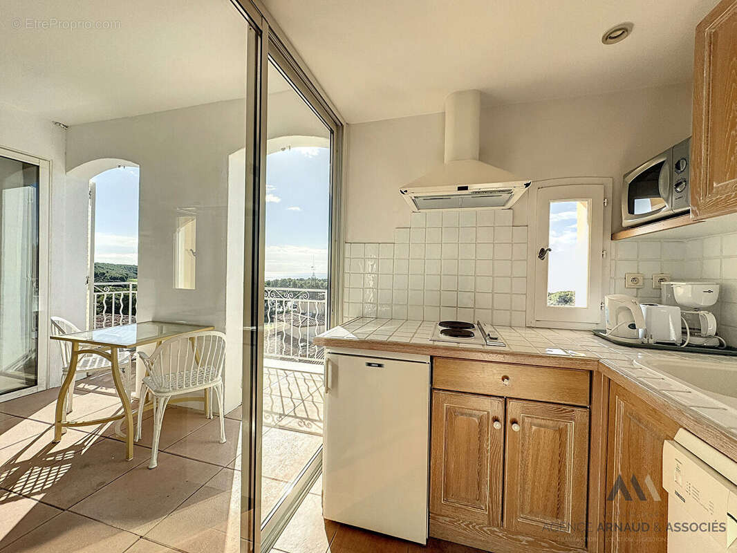 Appartement à SAINT-CYR-SUR-MER