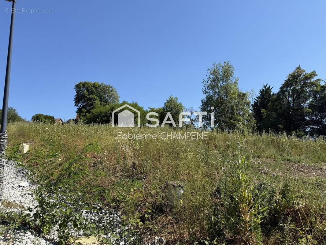 Photo 1 - Terrain à LONS-LE-SAUNIER