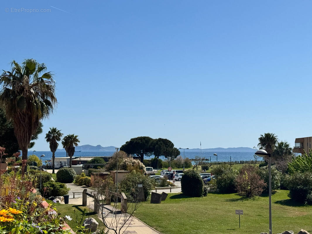 Appartement à LA LONDE-LES-MAURES
