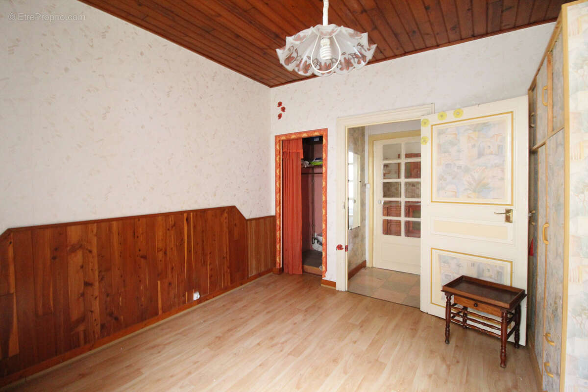 Maison à ROQUEFORT-SUR-SOULZON