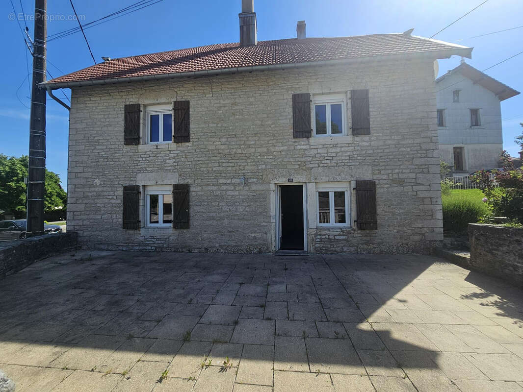 Maison à VERNIERFONTAINE