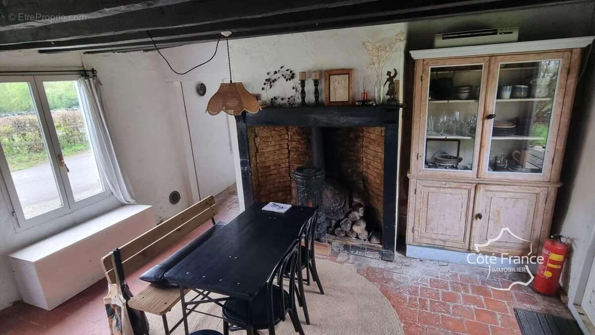 Maison à THENAILLES