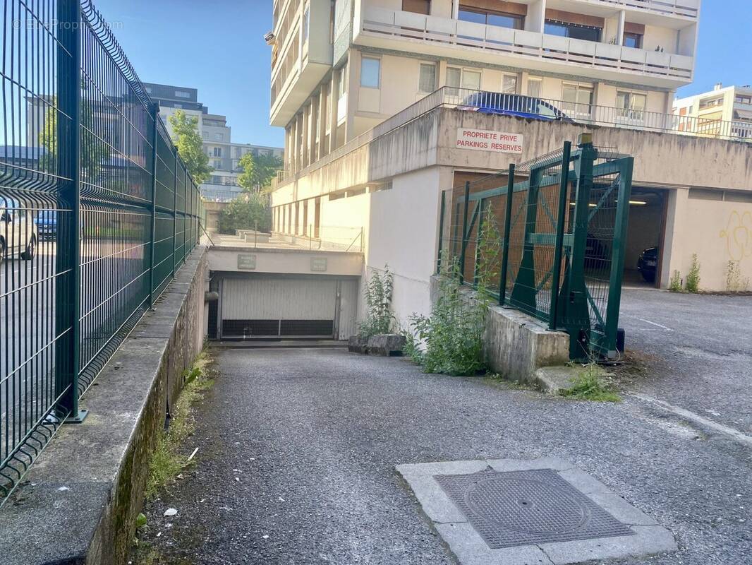 Parking à ANNECY