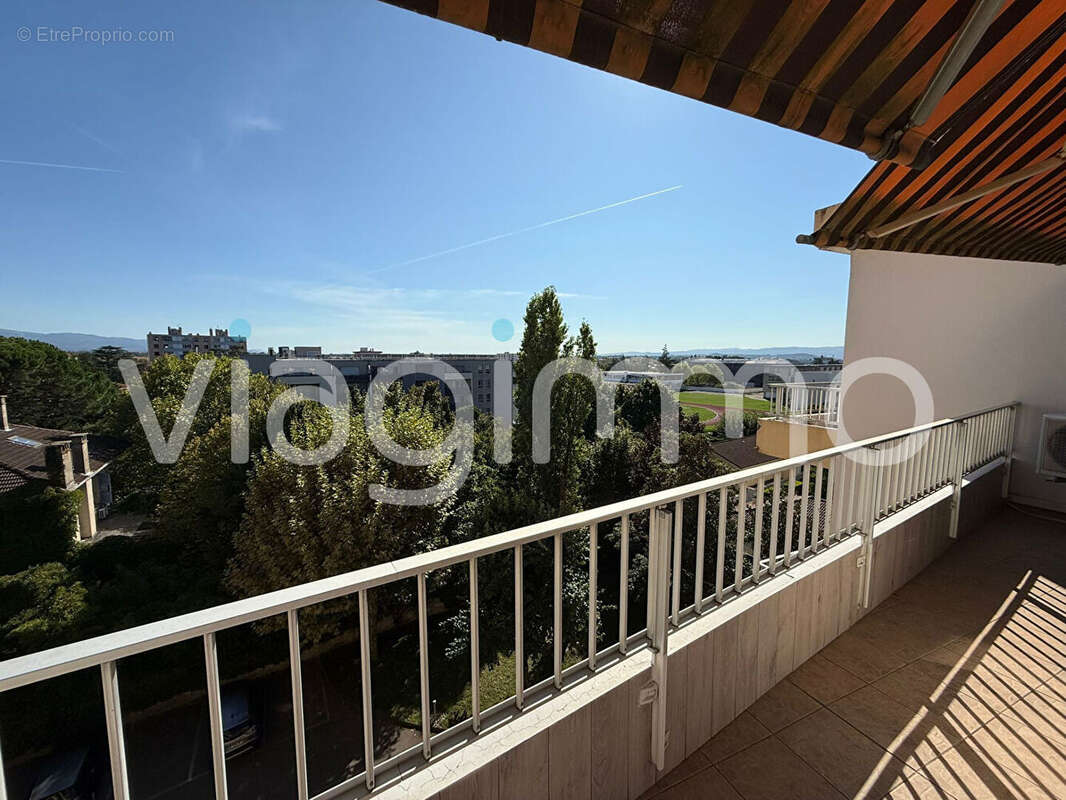 Appartement à ROMANS-SUR-ISERE