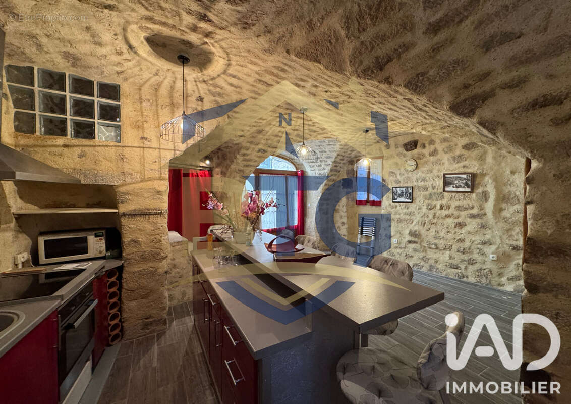 Maison 90 m² à Largentiere  - photo 4
