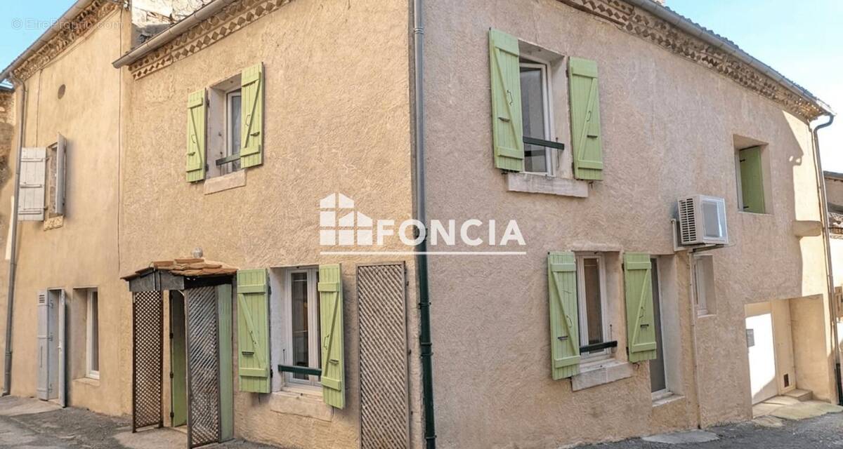 Maison à AGONAC