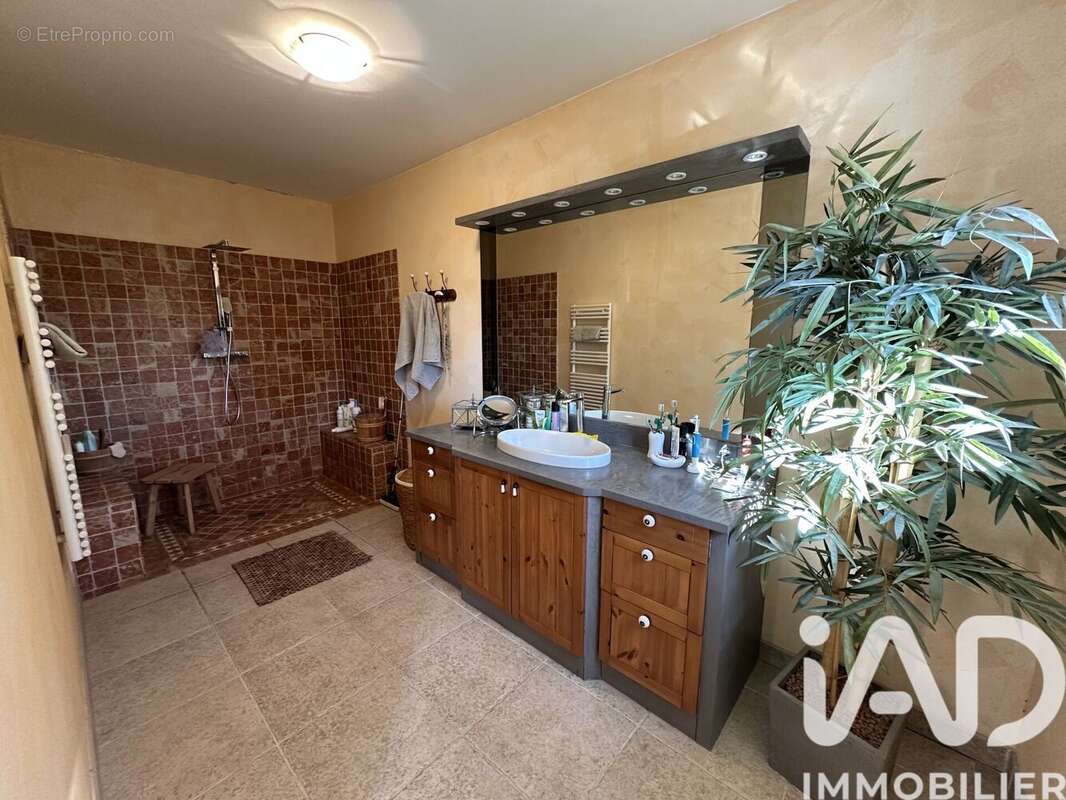 Photo 9 - Maison à MARSEILLE-15E