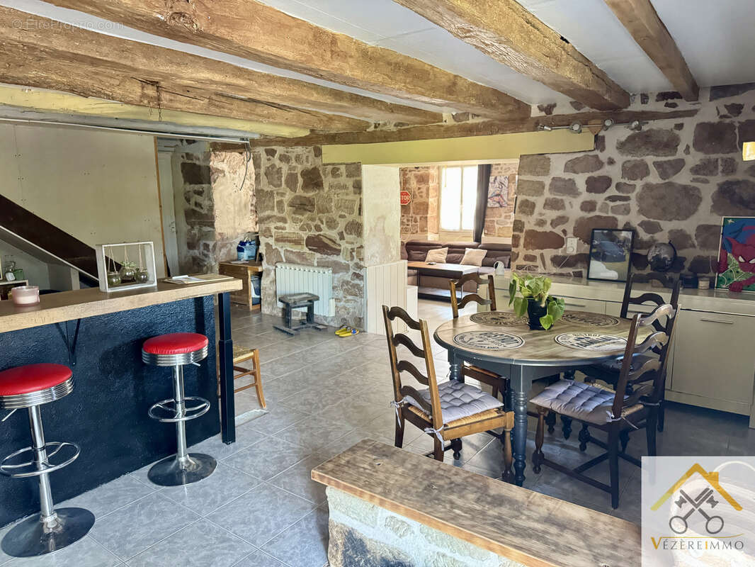 Maison en pierres 4 pièces 122 m2 - photo 7