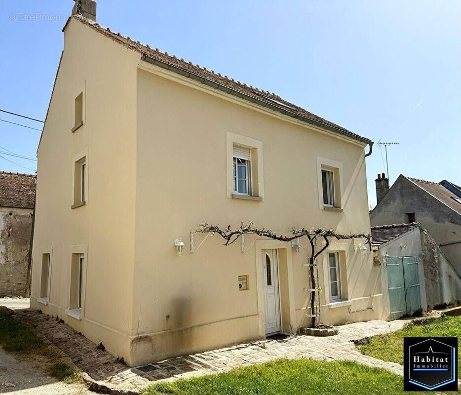 Maison à DAMMARTIN-EN-GOELE
