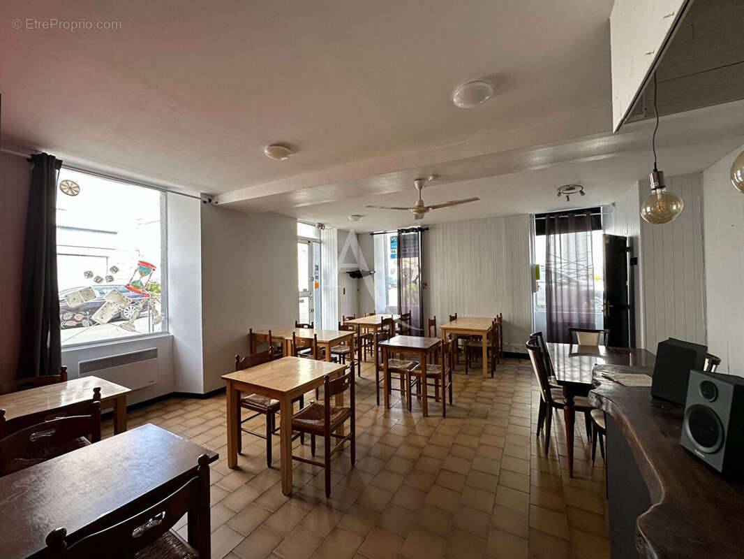 Commerce à ROCHEFORT