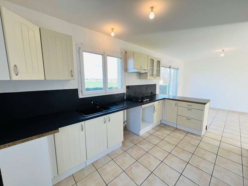 Maison à AVAILLES-EN-CHATELLERAULT