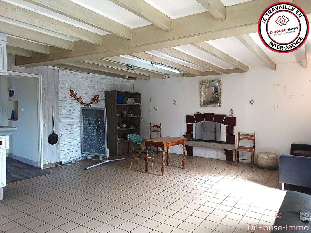 Maison 170 m² à Sainte-Marie  - photo 10