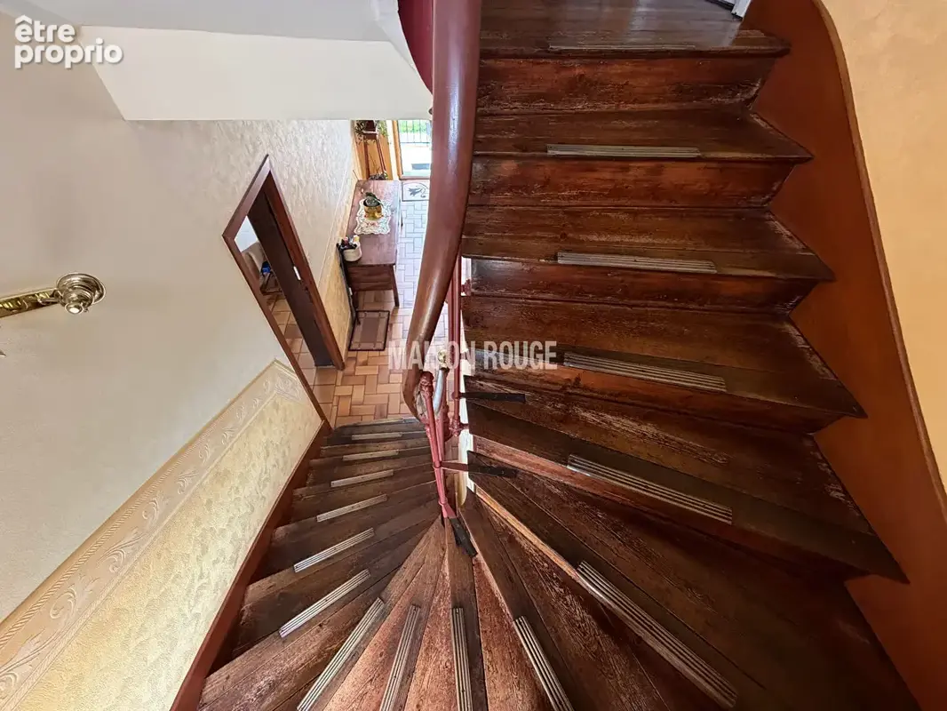 PLEVENON - Authentique demeure de caractère avec gîte et dépendances - photo 9