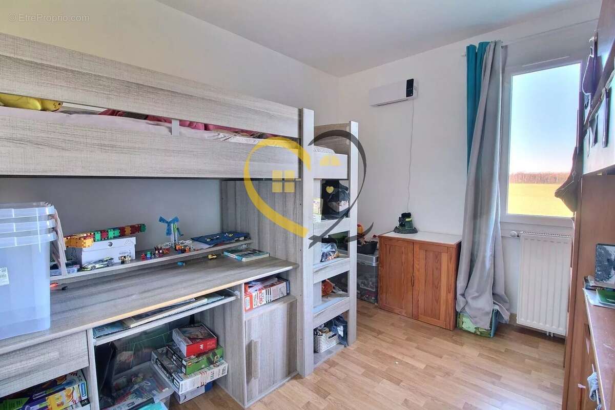 Maison à SOYE-EN-SEPTAINE