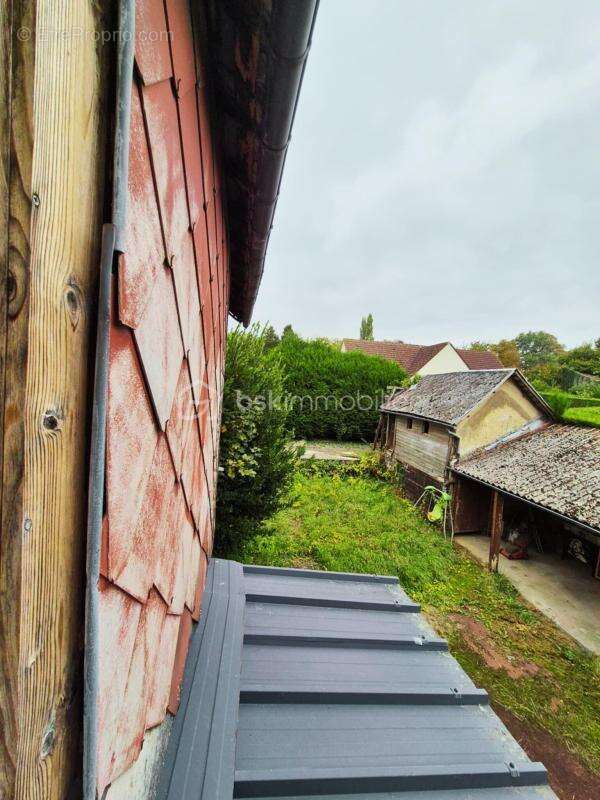 EXCLUSIVITÉ à vendre Maison 111 m² Terrain clos de 1 629 m², deux Dépendances et Garage – Gros potentiel à personnaliser - photo 15
