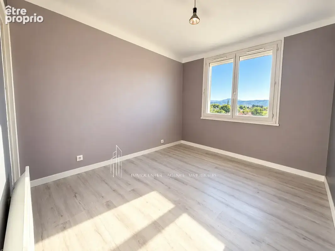 Appartement T3 de 75 m2 avec cave et deux places de parking   Idéal investisseur - photo 5