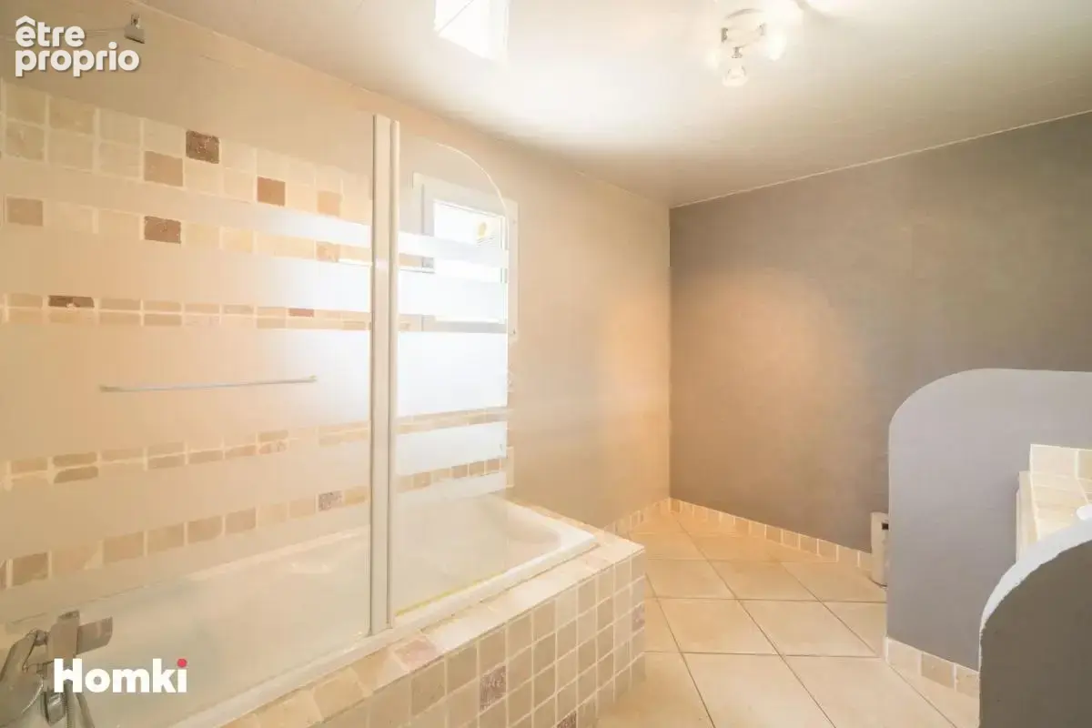 Magnifique Villa T7 de 190 m² avec mazet de 50m² à Bagard 30140 - photo 14