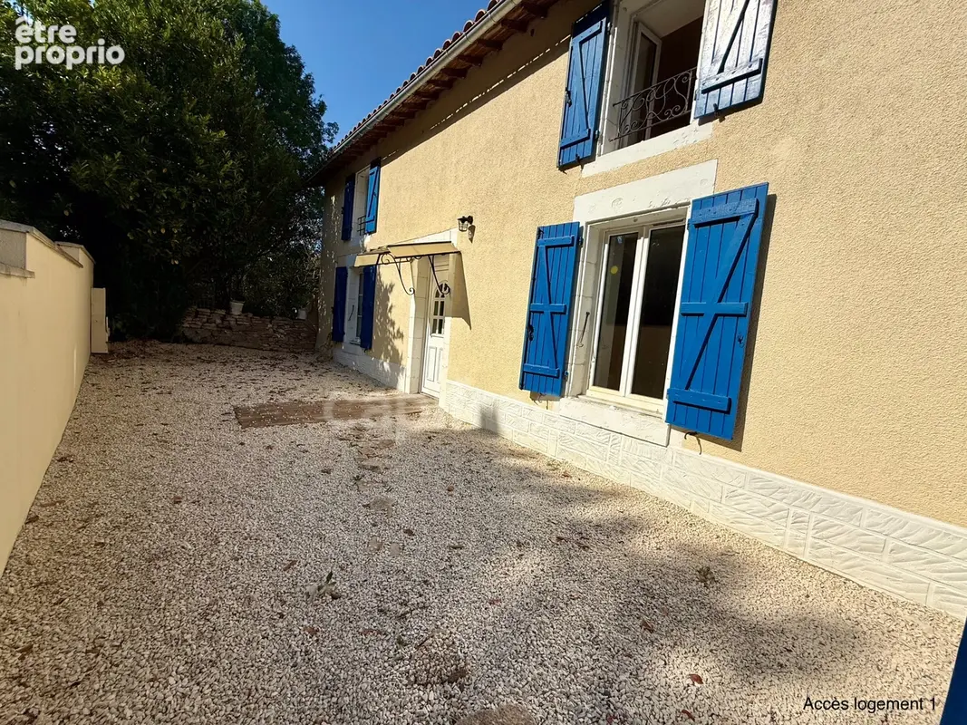 Maison avec deux logements indépendants : une opportunité rare pour habiter, investir ou réunir plusieurs générations - photo 21