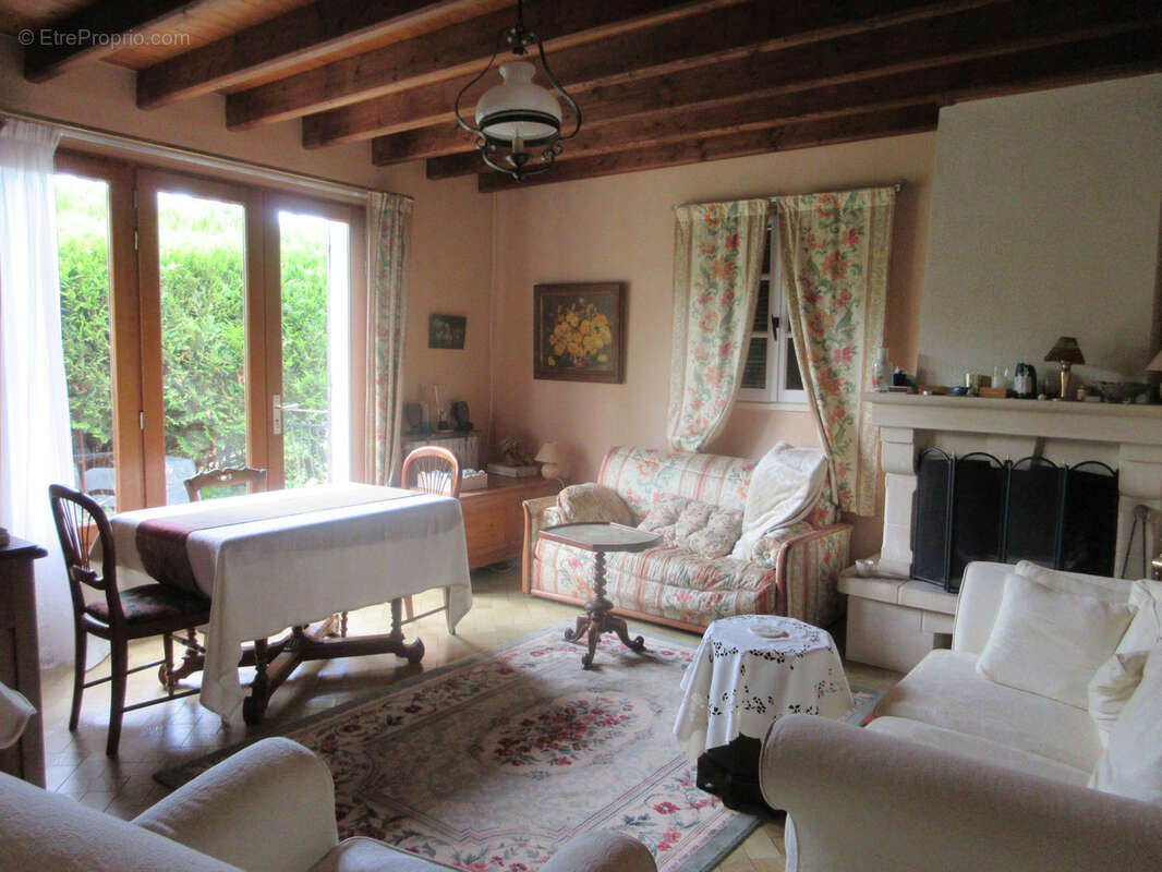 Mignonne maison dans un cadre unique ! - photo 6