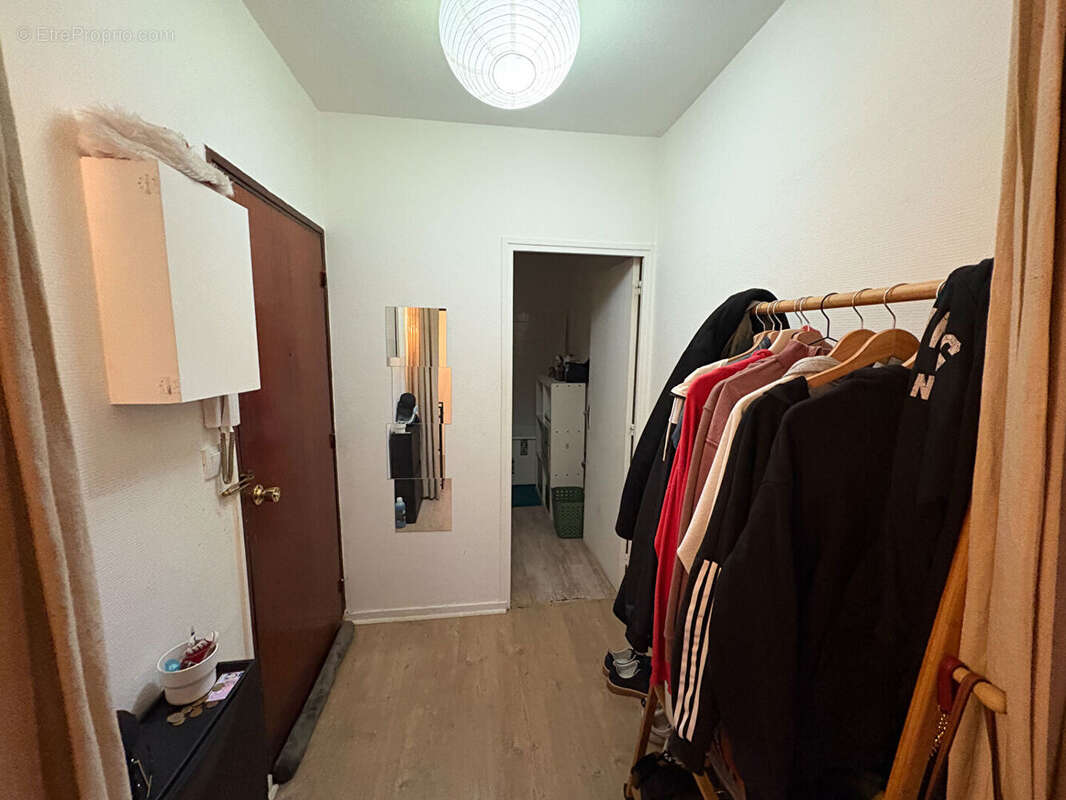 Appartement à FONTENAY-LE-FLEURY