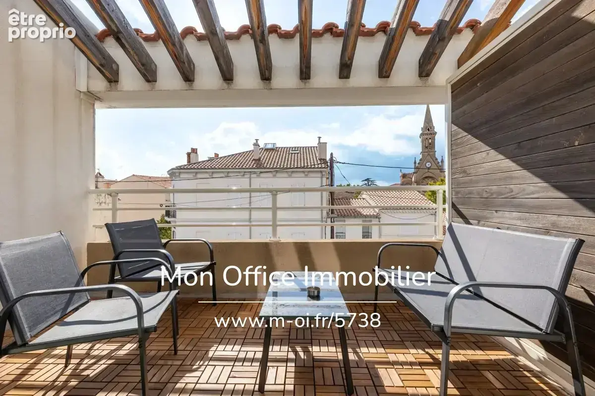 Référence : 7360-RVF - Appartement T3 avec Terrasse - Résidence Récente - La Viste - photo 2