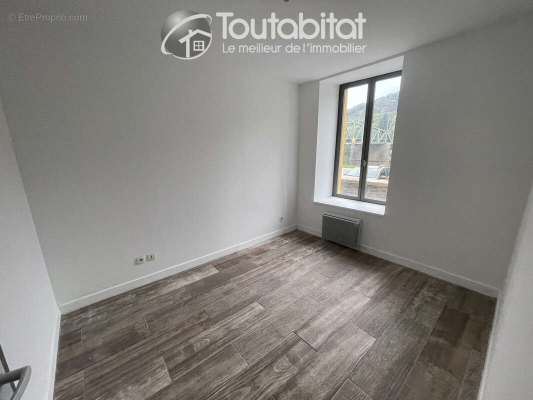 Appartement à CHARLEVILLE-MEZIERES