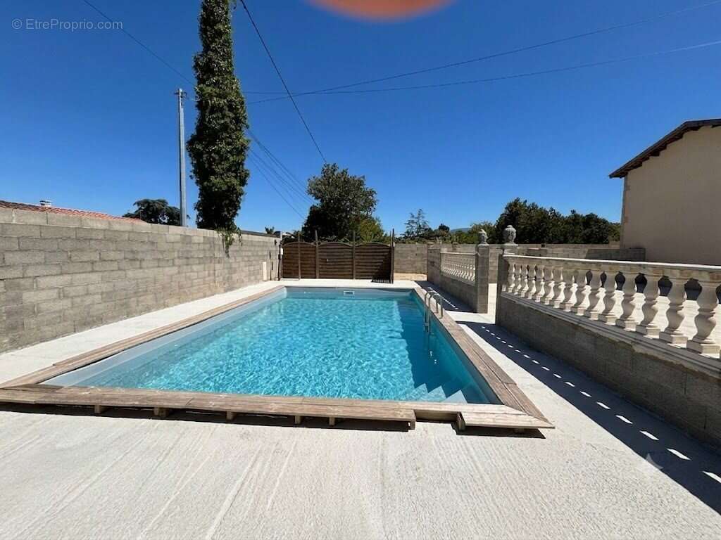Maison 213 m² à Romans-Sur-Isere  - photo 4