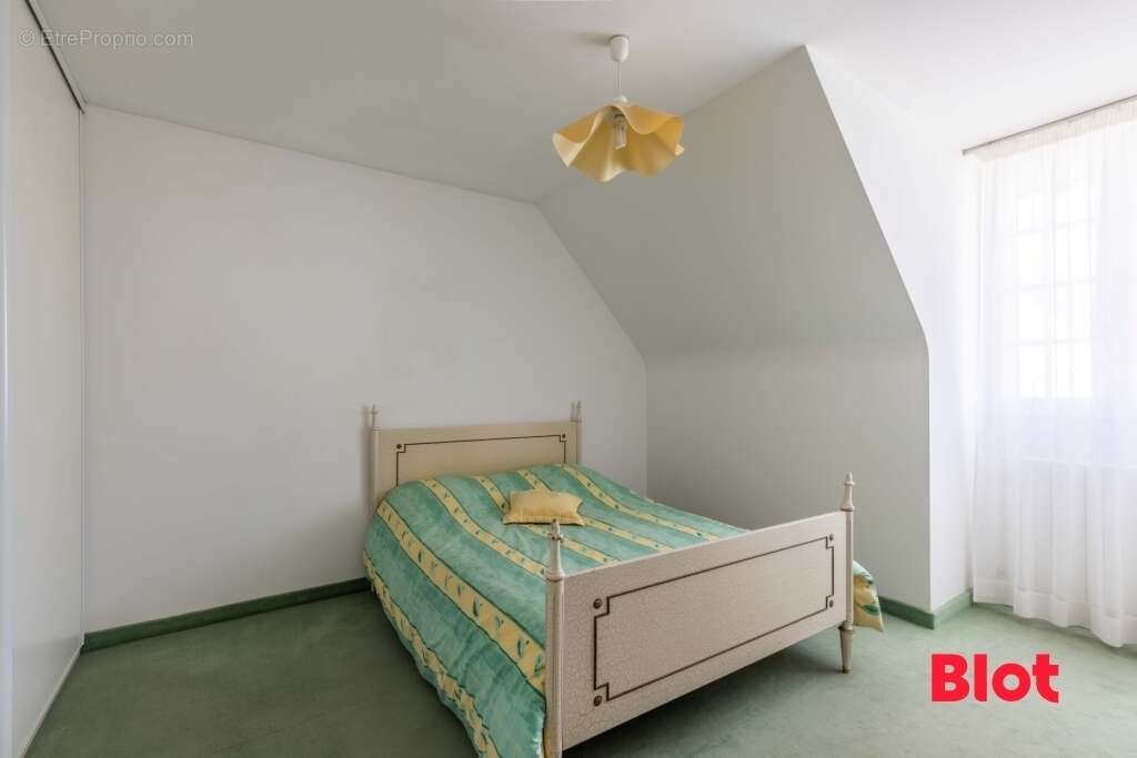 Maison 112 m² à Liffre  - photo 9