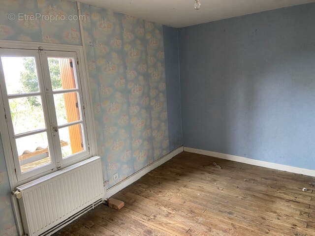 Maison à PUY-GUILLAUME