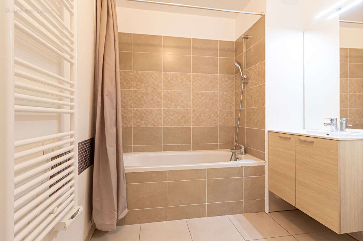 Appartement à VITROLLES