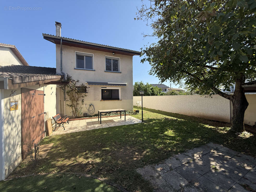 Maison à CHARVIEU-CHAVAGNEUX