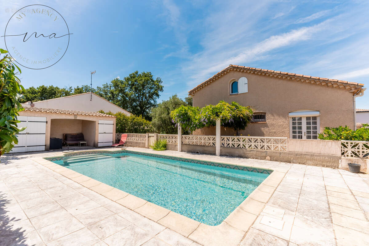 Lignan-sur-Orb   Maison de caractère 215 m2, 5 chambres, piscine, terrain 983 m2 - photo 8