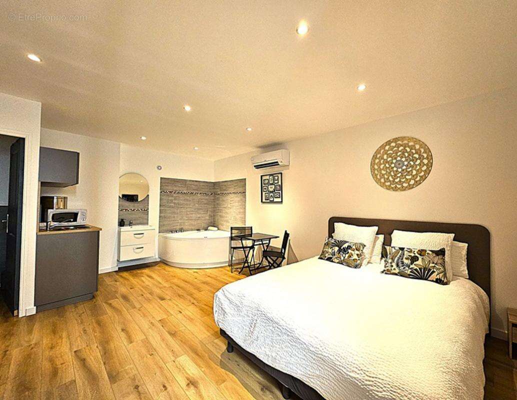 Appartement à SAINT-MARCEL-LES-SAUZET