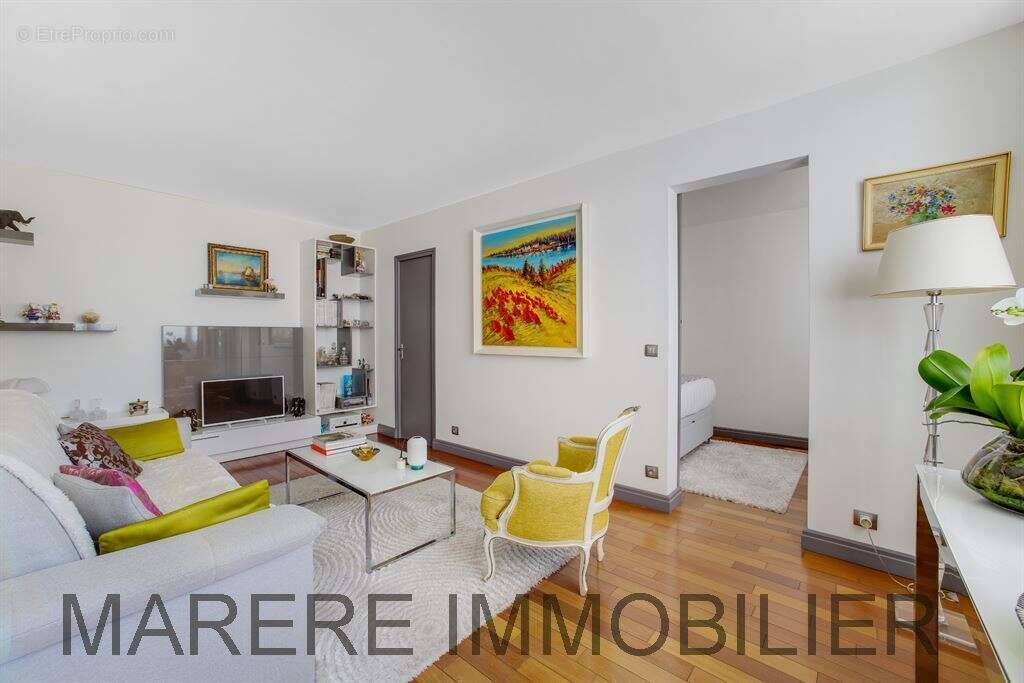 Appartement à PARIS-20E