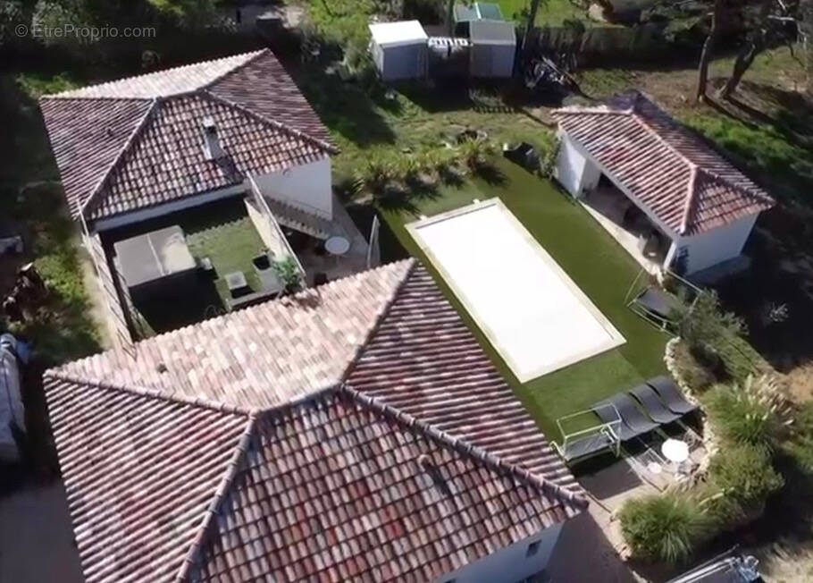 Maison à PLAN-D'AUPS-SAINTE-BAUME