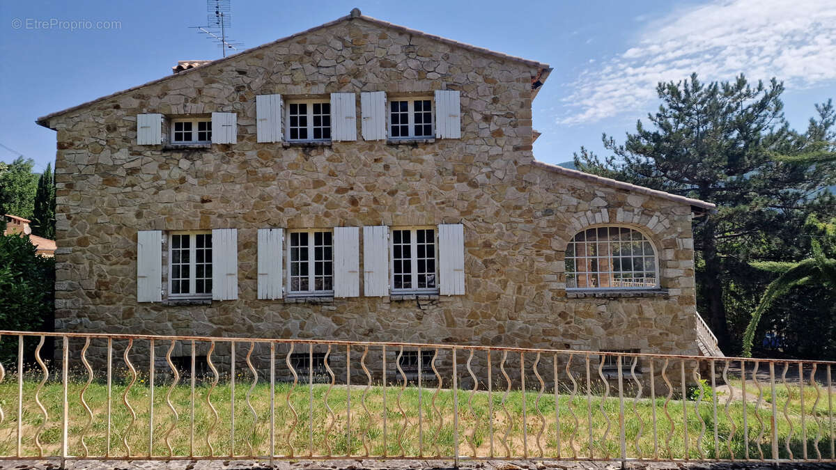 Maison à DIEULEFIT