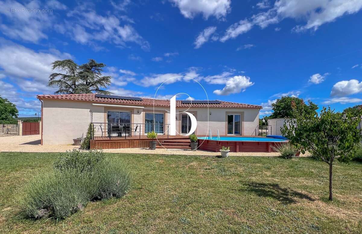 Maison 100 m² à Orgnac-L'aven  - photo 8