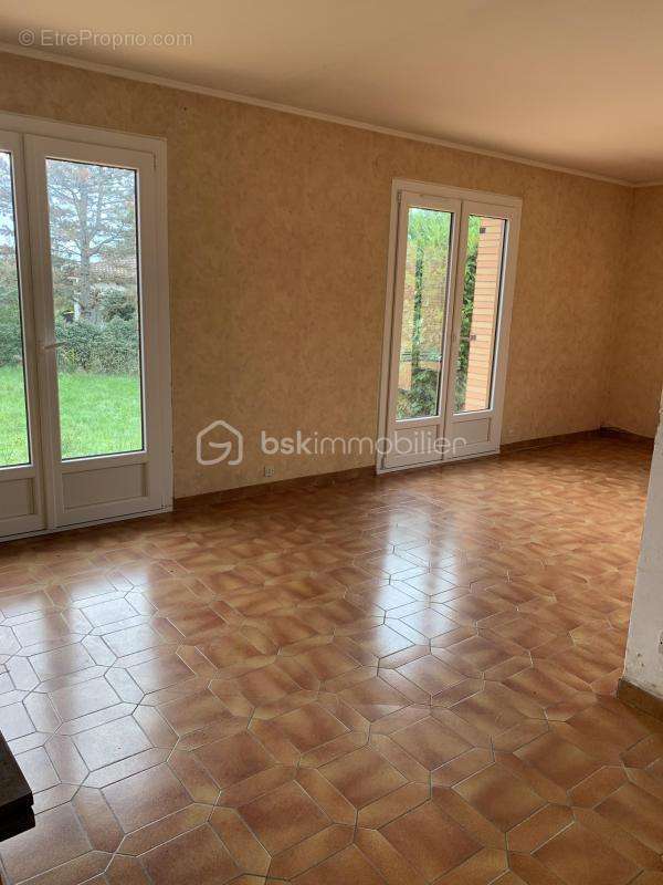 Maison à SAINT-RUSTICE