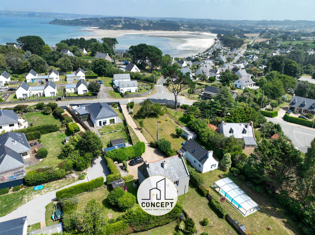 Maison à LOCQUIREC
