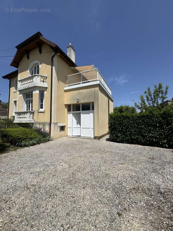 Maison à DOLE
