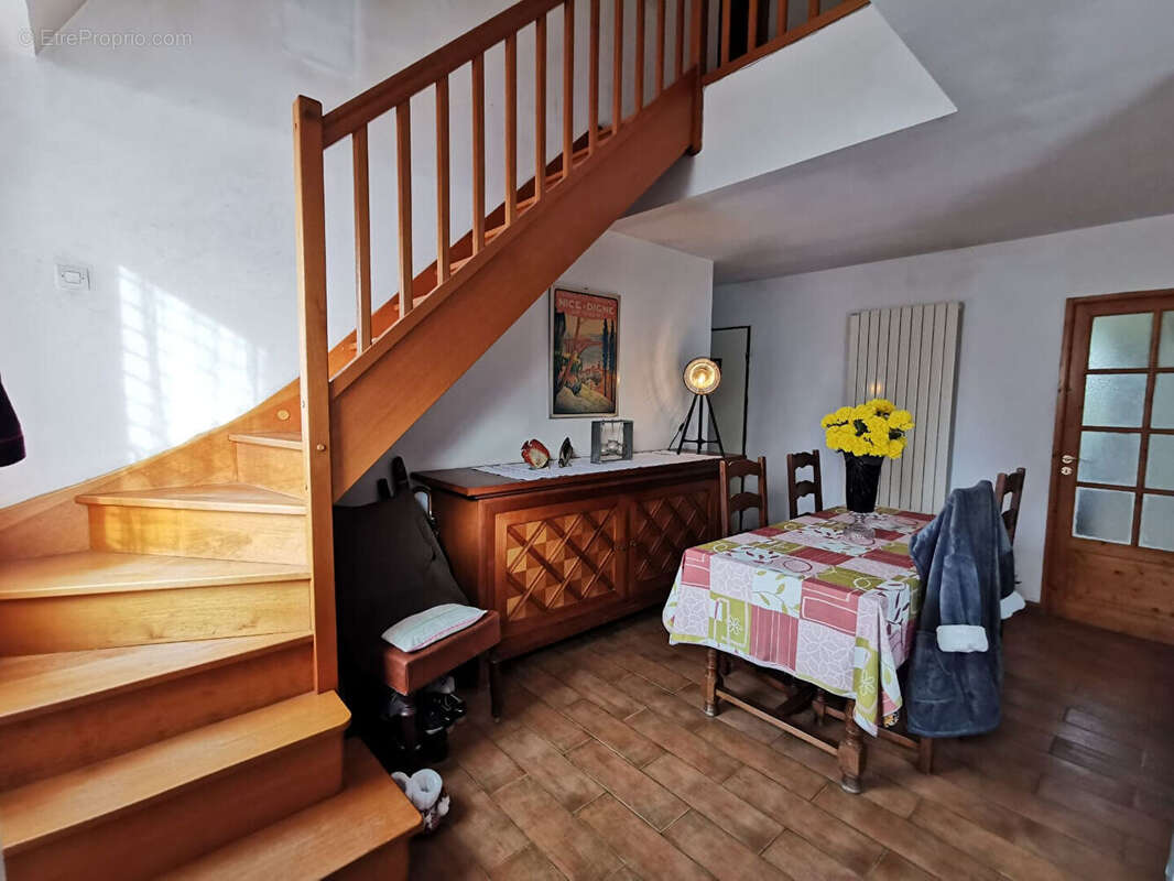Maison à HANCHES