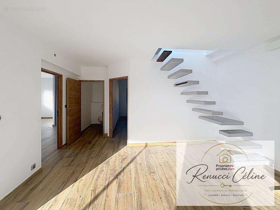 Appartement à GROSSETO-PRUGNA