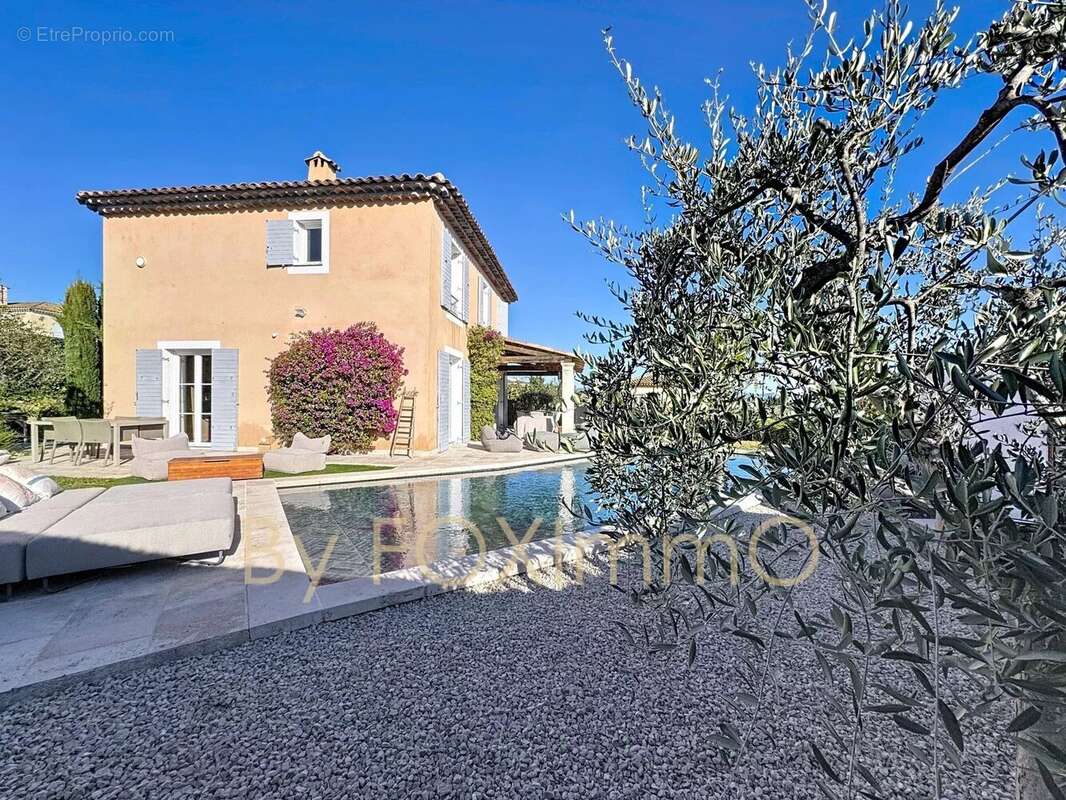 Maison à BIOT