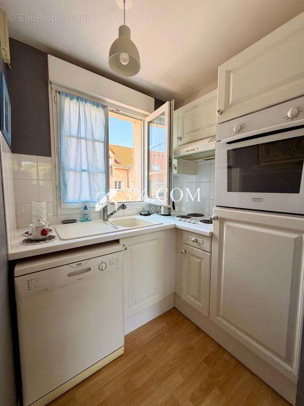Duplex lumineux avec balcon à Sainte-Cécile Plage - photo 3
