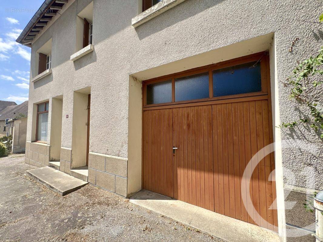 Maison à MEUZAC