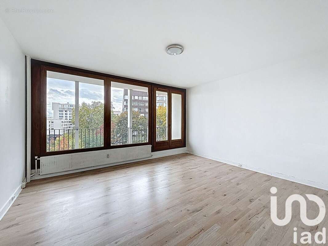 Photo 5 - Appartement à COURBEVOIE